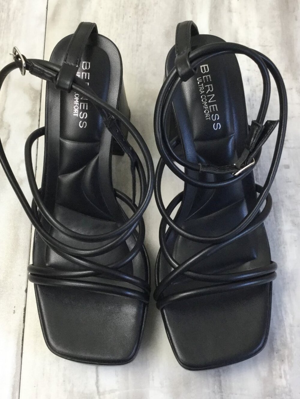 New Berness Black Strappy Heels 7.5